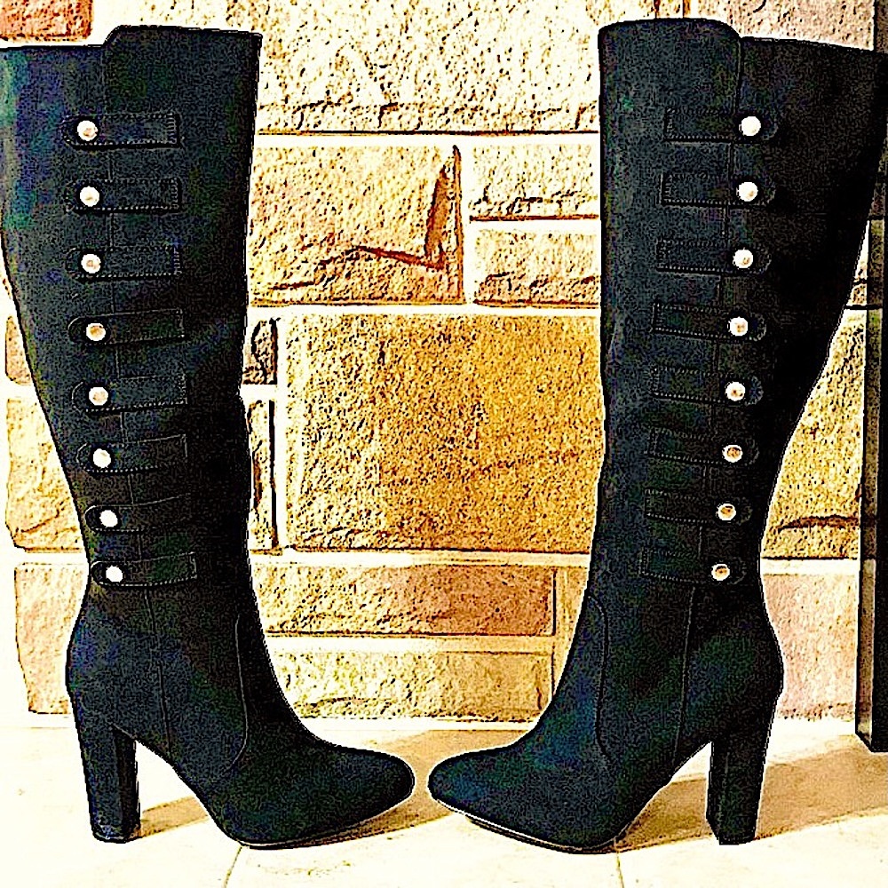Knee high black heel boot moto gold button 8.5